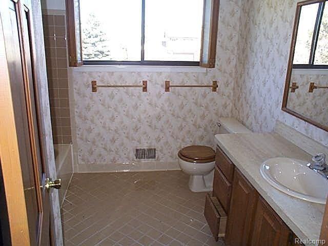 791 Shelley Drive Rochester, MI 48307 - Photo 7 of 13 DCP02962