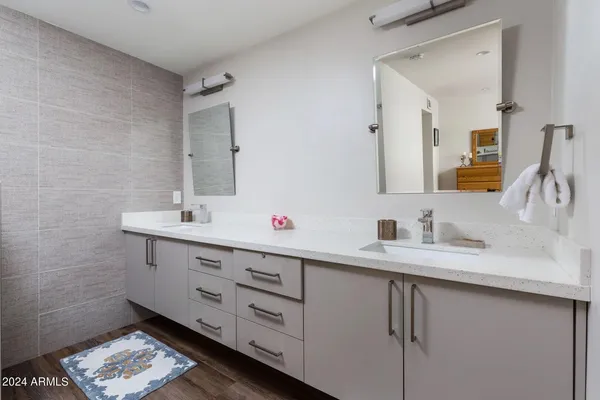 $2,999 | 4950 North Miller Road, Unit 230, Scottsdale, AZ 85251