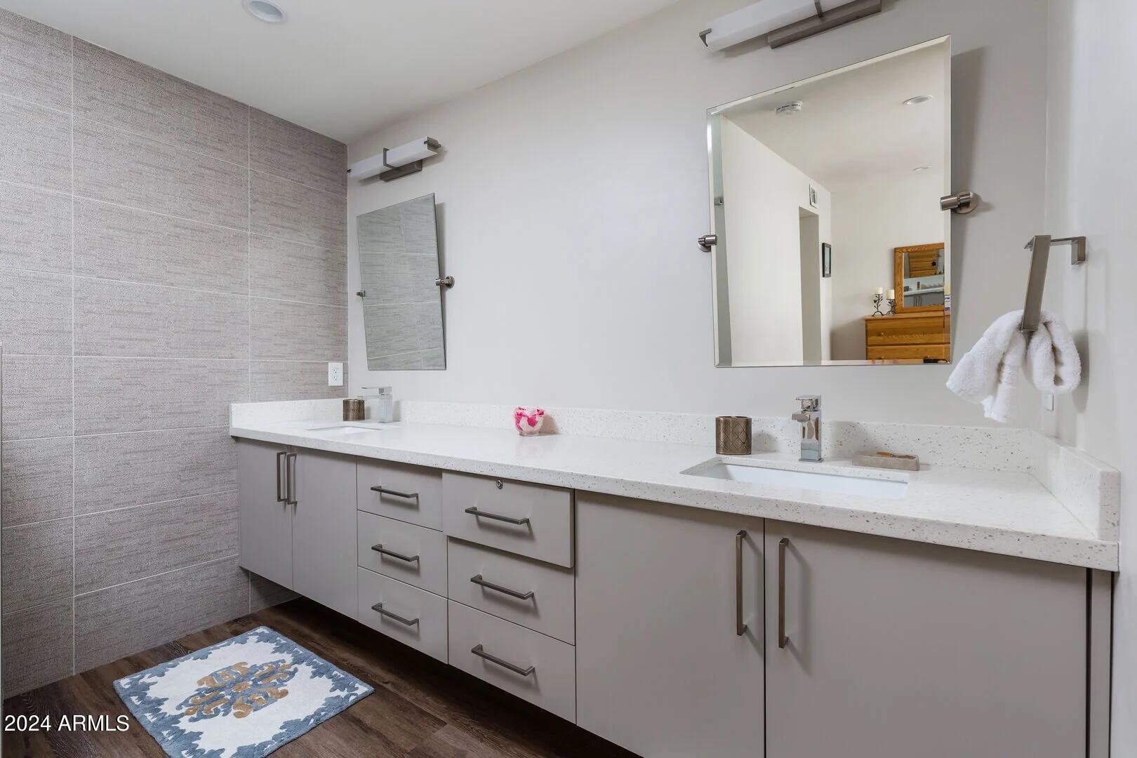 4950 North Miller Road, Unit 230 Scottsdale, AZ 85251 - Photo 12 of 17 image_161089380