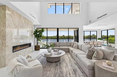 $10,495,000 | 2010 Intracoastal Drive, Fort Lauderdale, FL 33305