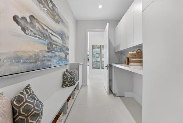 $10,495,000 | 2010 Intracoastal Drive, Fort Lauderdale, FL 33305