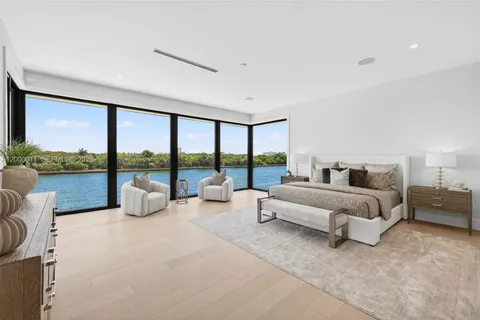 $10,495,000 | 2010 Intracoastal Drive, Fort Lauderdale, FL 33305