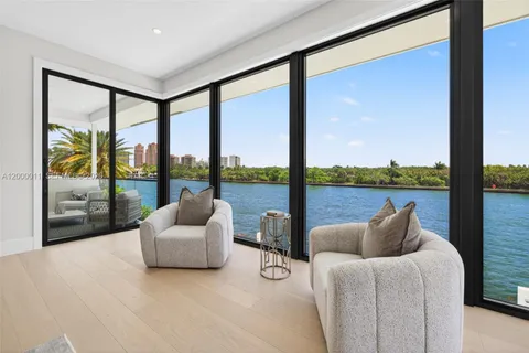 $10,495,000 | 2010 Intracoastal Drive, Fort Lauderdale, FL 33305