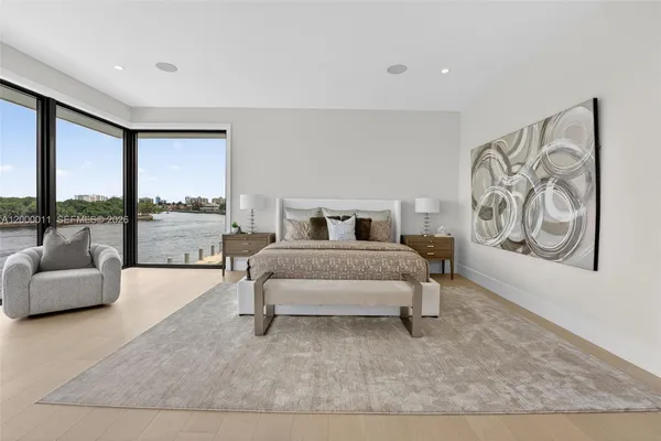 $10,495,000 | 2010 Intracoastal Drive, Fort Lauderdale, FL 33305