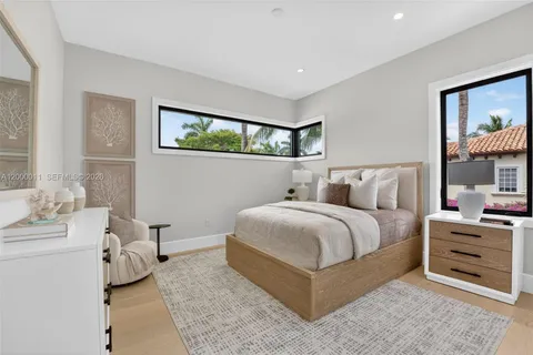 $10,495,000 | 2010 Intracoastal Drive, Fort Lauderdale, FL 33305