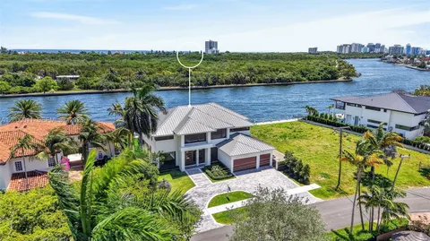 $10,495,000 | 2010 Intracoastal Drive, Fort Lauderdale, FL 33305