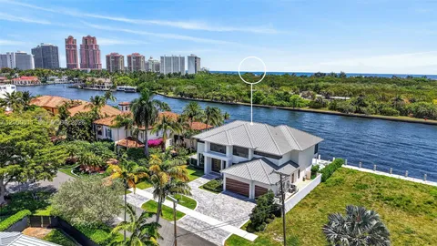 $10,495,000 | 2010 Intracoastal Drive, Fort Lauderdale, FL 33305