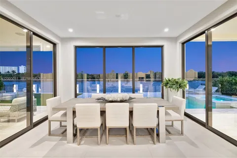 $10,495,000 | 2010 Intracoastal Drive, Fort Lauderdale, FL 33305