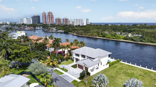 $10,495,000 | 2010 Intracoastal Drive, Fort Lauderdale, FL 33305
