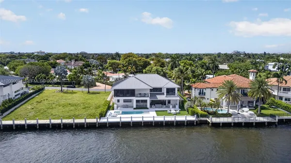 $10,495,000 | 2010 Intracoastal Drive, Fort Lauderdale, FL 33305