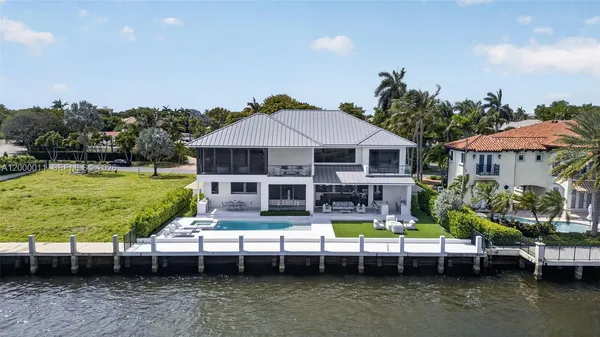 $10,495,000 | 2010 Intracoastal Drive, Fort Lauderdale, FL 33305