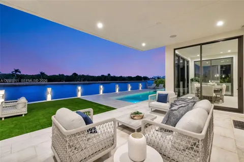 $10,495,000 | 2010 Intracoastal Drive, Fort Lauderdale, FL 33305