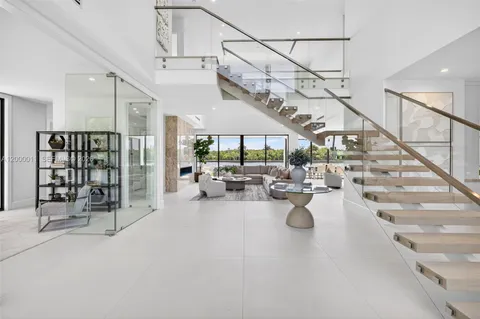 $10,495,000 | 2010 Intracoastal Drive, Fort Lauderdale, FL 33305