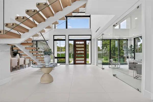 $10,495,000 | 2010 Intracoastal Drive, Fort Lauderdale, FL 33305