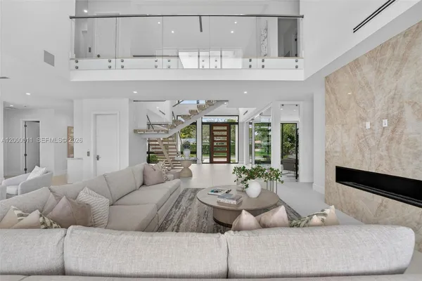 $10,495,000 | 2010 Intracoastal Drive, Fort Lauderdale, FL 33305