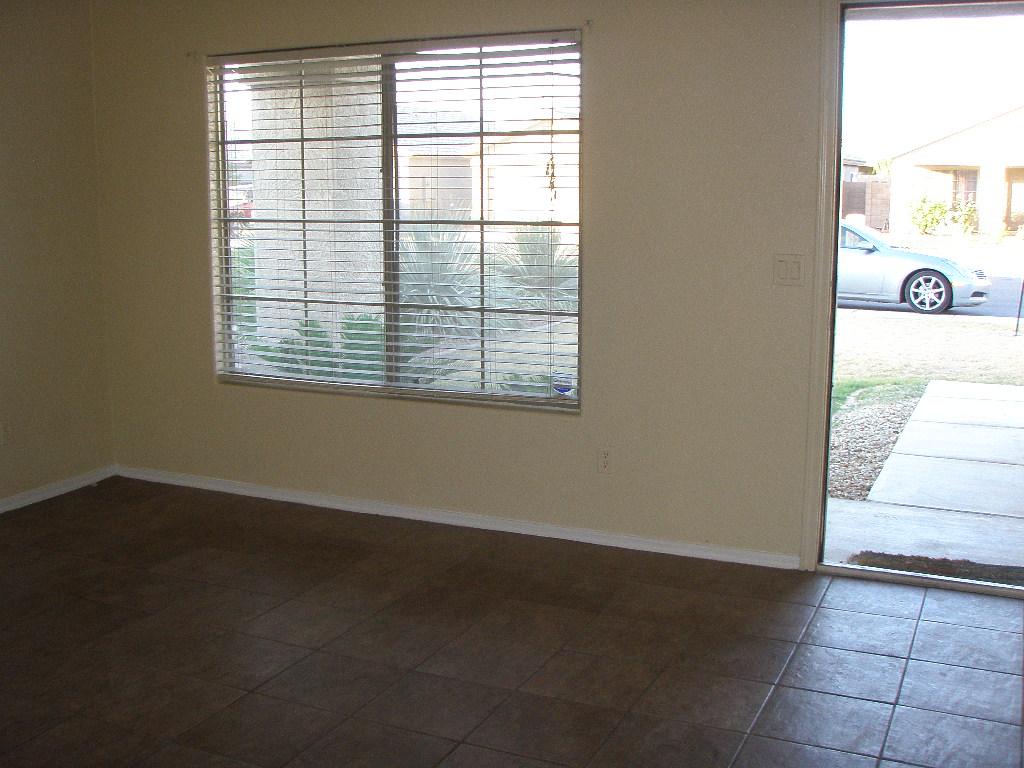 6419 West Cordes Road Phoenix, AZ 85043 - Photo 11 of 11 ENTRY