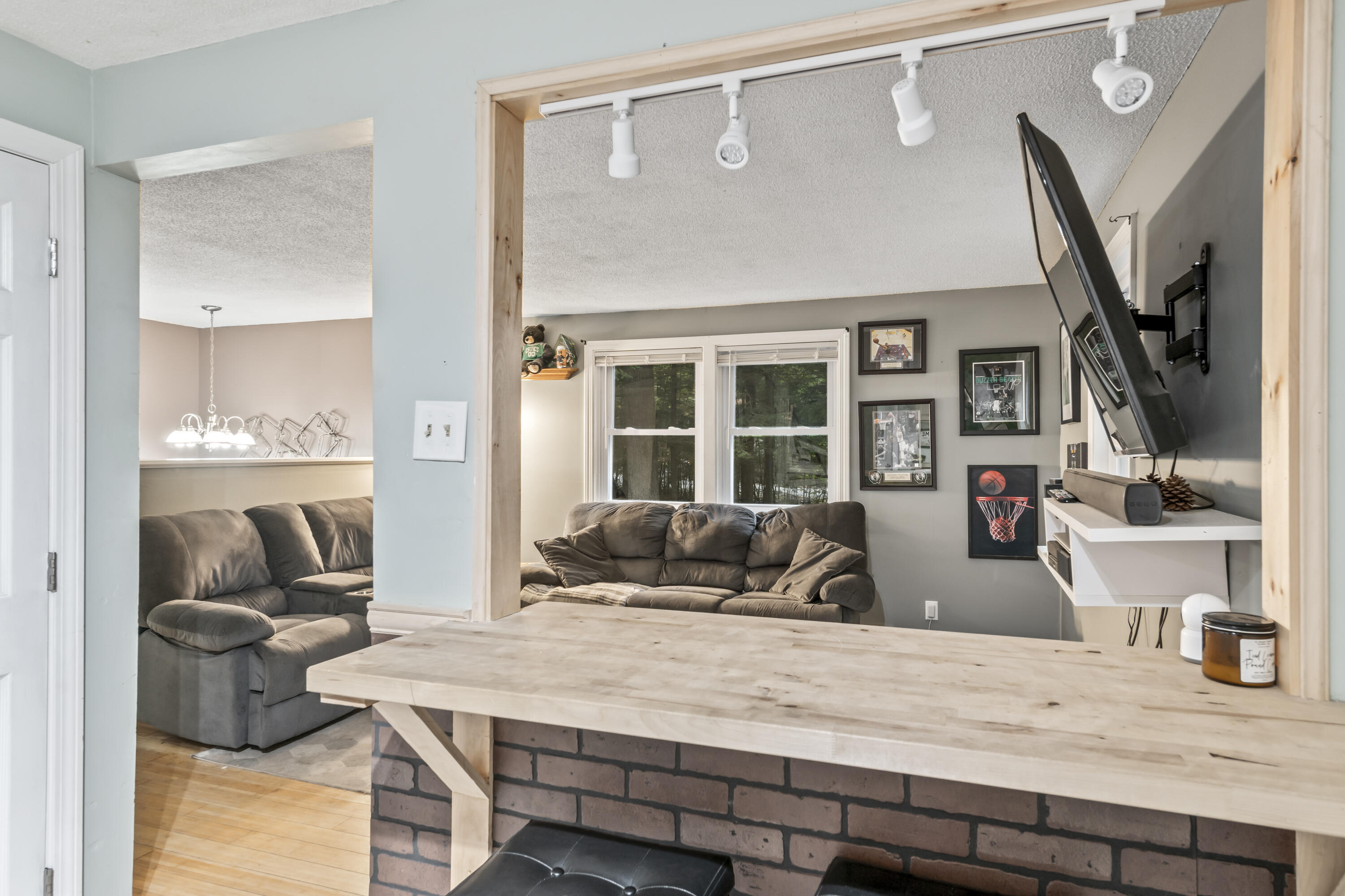 146 Highland Road Standish, ME 04084 - Photo 12 of 36 146 Highlands Rd_117