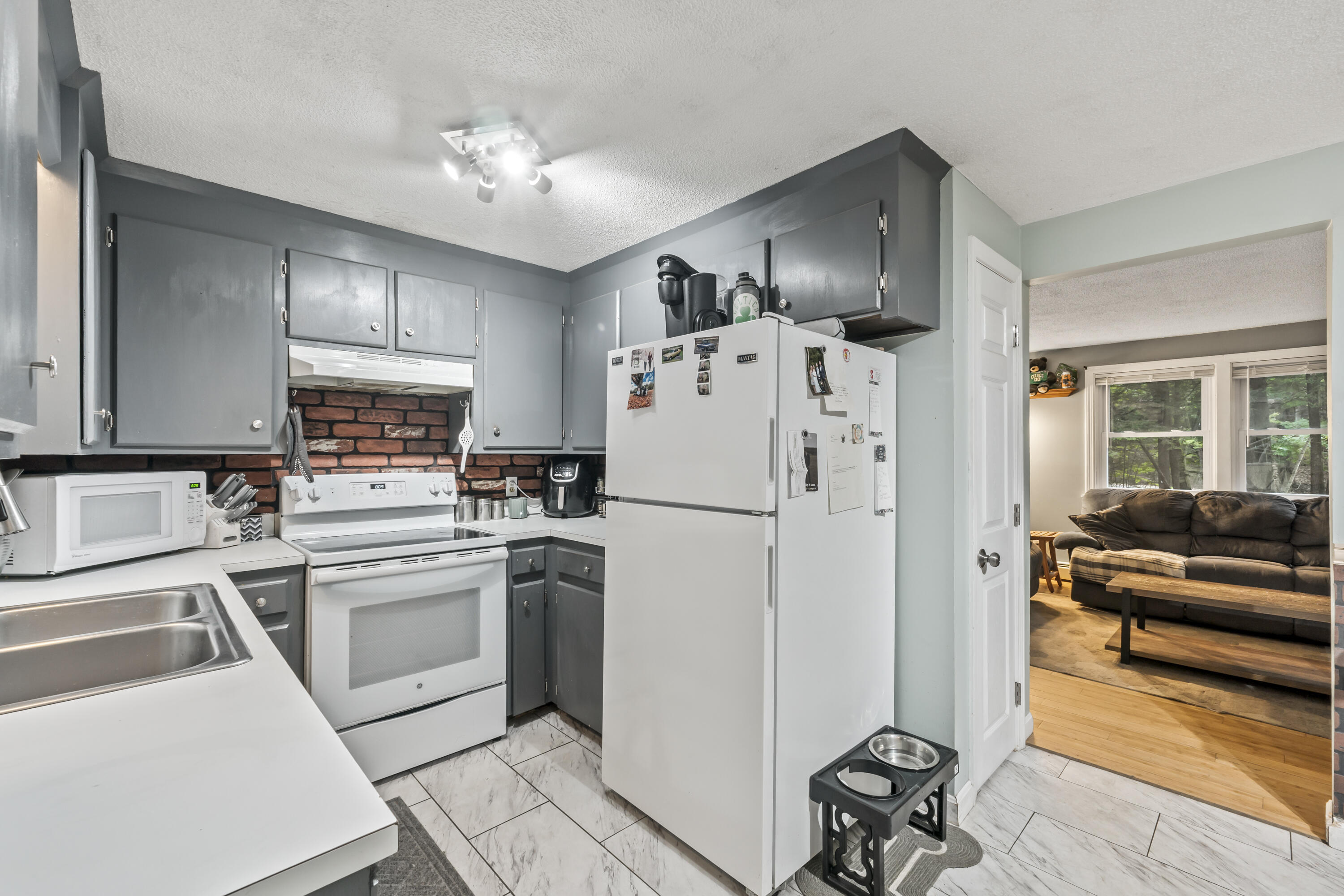 146 Highland Road Standish, ME 04084 - Photo 17 of 36 146 Highlands Rd_122