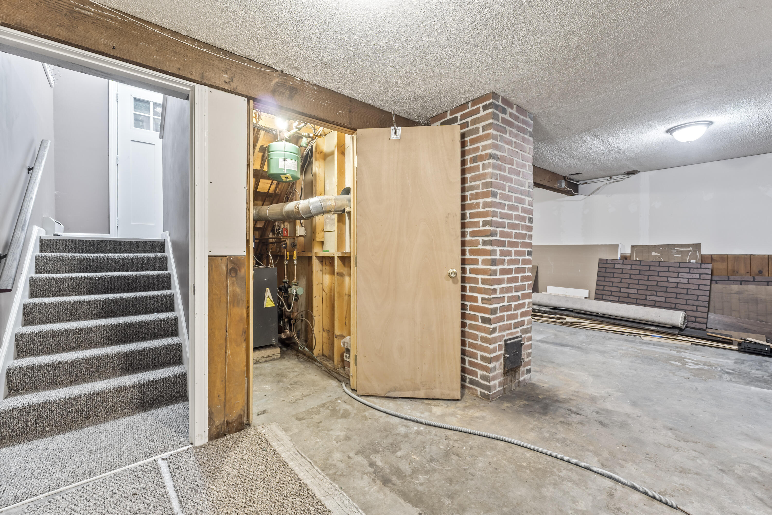 146 Highland Road Standish, ME 04084 - Photo 23 of 36 146 Highlands Rd_128