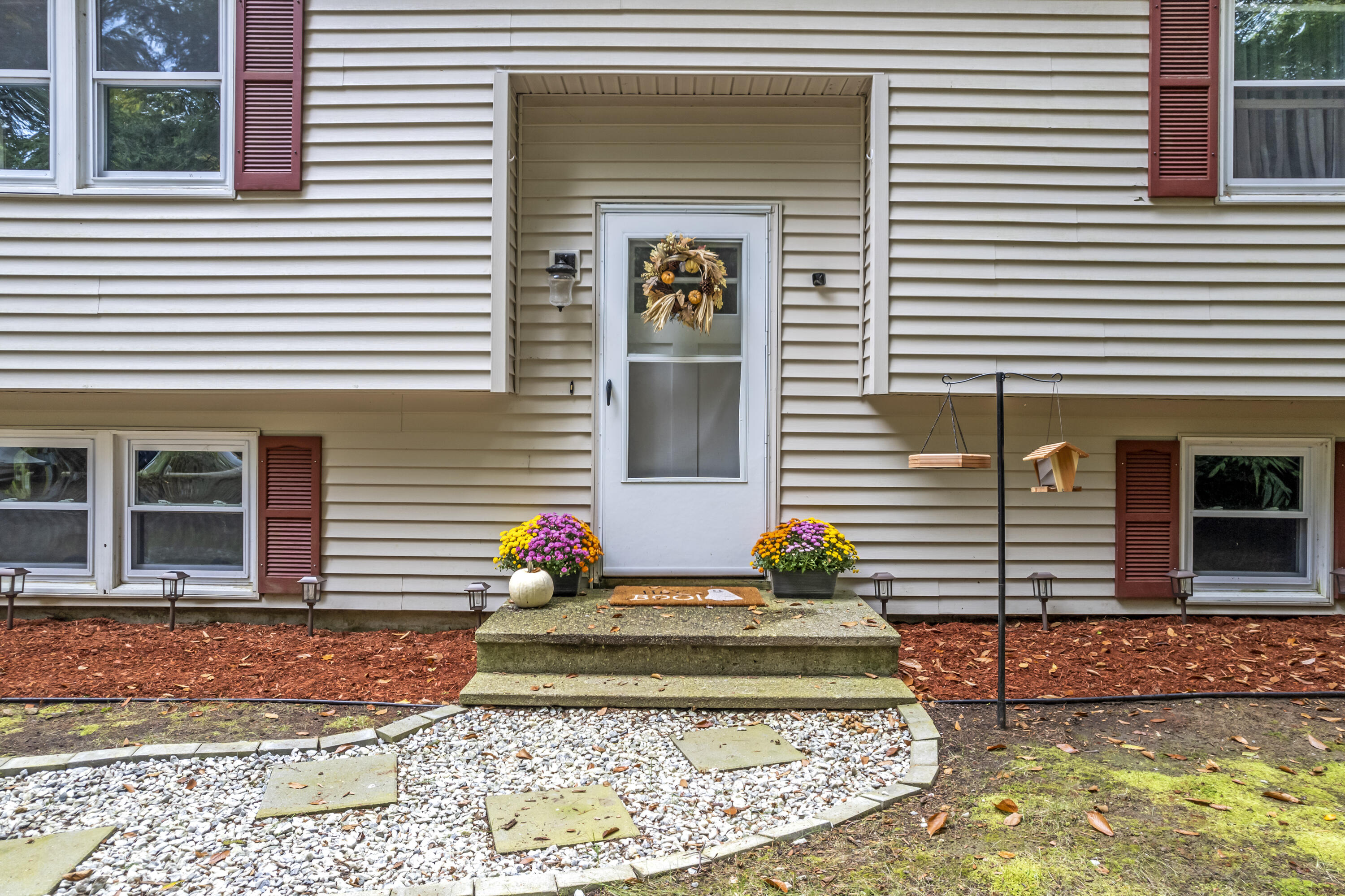 146 Highland Road Standish, ME 04084 - Photo 5 of 36 146 Highlands Rd_105