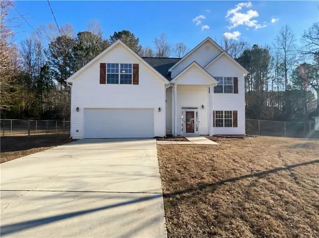 $305,000 | 130 Glenwood Court, Hampton, GA 30228