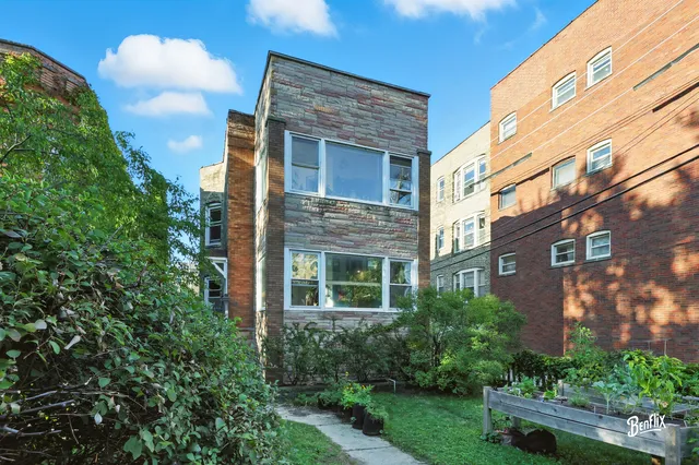 $850,000 | 1224 West Lunt Avenue, Chicago, IL 60626