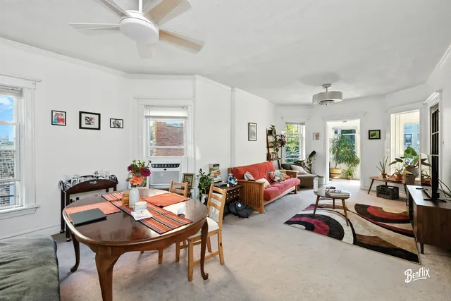 $850,000 | 1224 West Lunt Avenue, Chicago, IL 60626