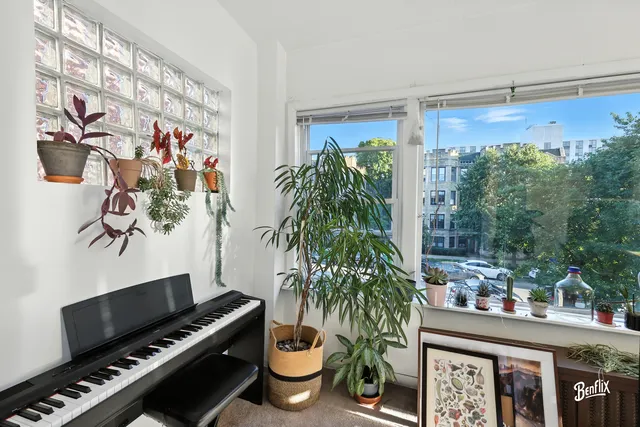 $850,000 | 1224 West Lunt Avenue, Chicago, IL 60626