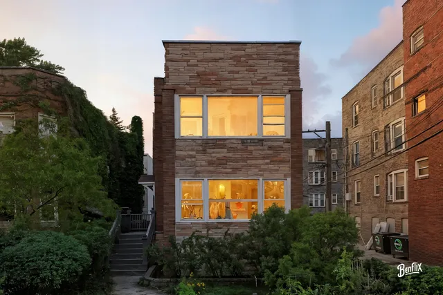 $850,000 | 1224 West Lunt Avenue, Chicago, IL 60626