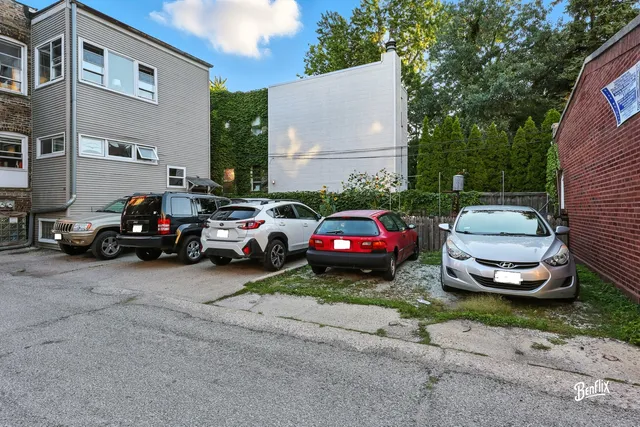 $850,000 | 1224 West Lunt Avenue, Chicago, IL 60626