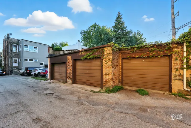 $850,000 | 1224 West Lunt Avenue, Chicago, IL 60626