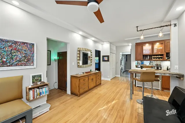 $850,000 | 1224 West Lunt Avenue, Chicago, IL 60626