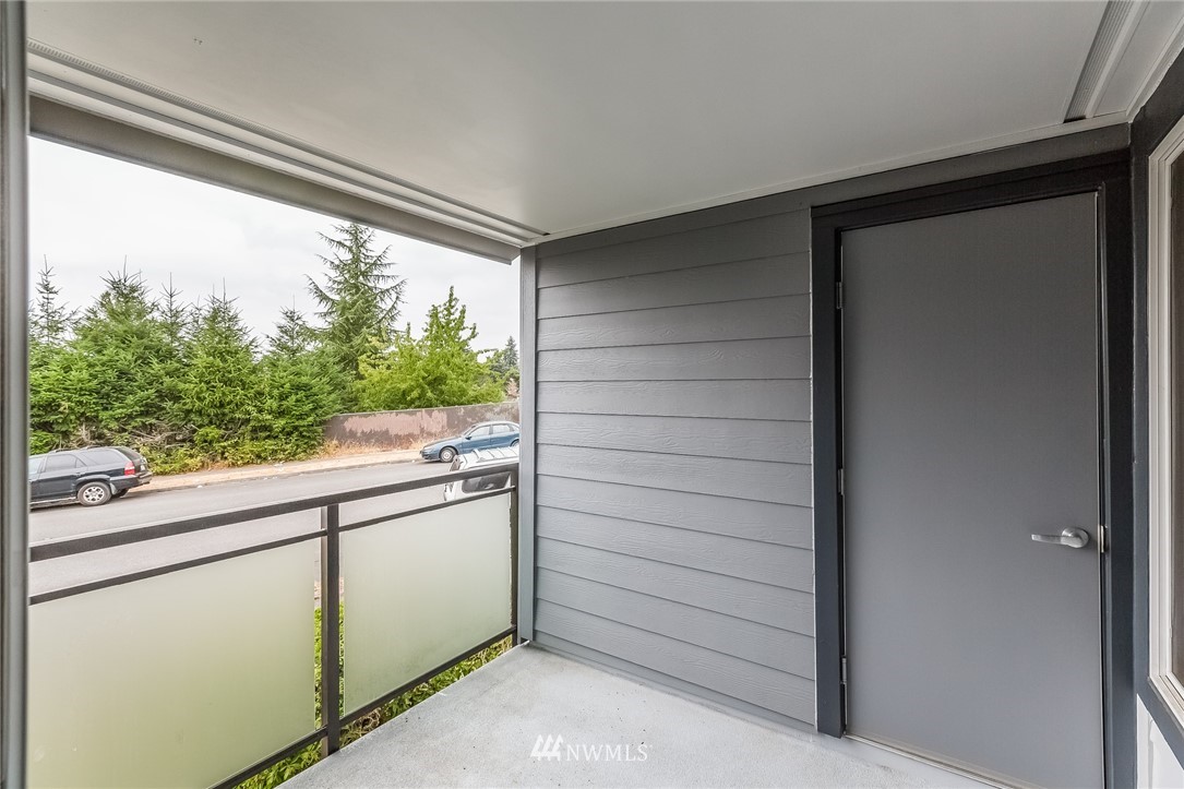 2513 Northeast 4th Street, Unit 321 Renton, WA 98056 - Photo 15 of 19 Gallery Image 15