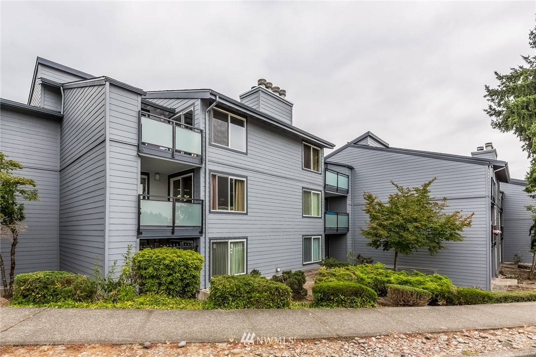 2513 Northeast 4th Street, Unit 321 Renton, WA 98056 - Photo 18 of 19 Gallery Image 18