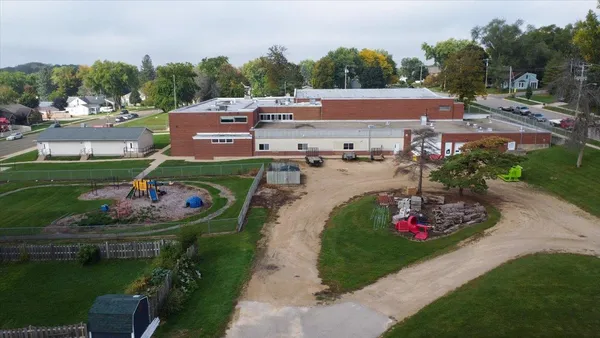 $649,900 | 520 East Holum Street, DeForest, WI 53532