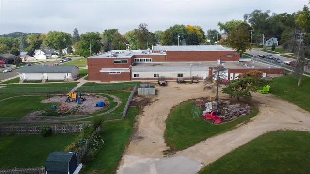 $749,900 | 520 East Holum Street, DeForest, WI 53532