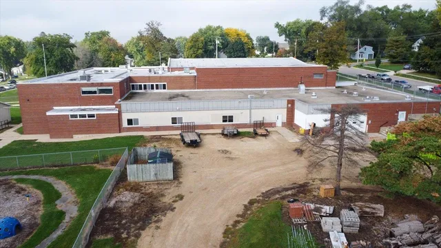 $749,900 | 520 East Holum Street, DeForest, WI 53532