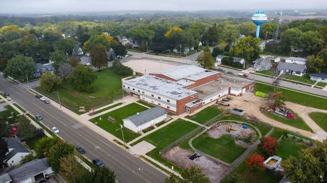 $749,900 | 520 East Holum Street, DeForest, WI 53532