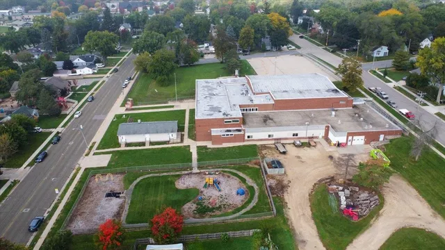 $749,900 | 520 East Holum Street, DeForest, WI 53532