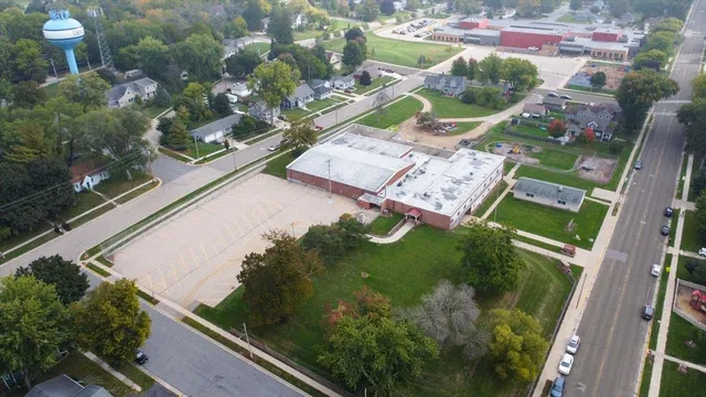 $749,900 | 520 East Holum Street, DeForest, WI 53532