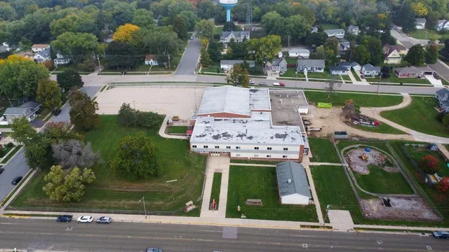 $749,900 | 520 East Holum Street, DeForest, WI 53532