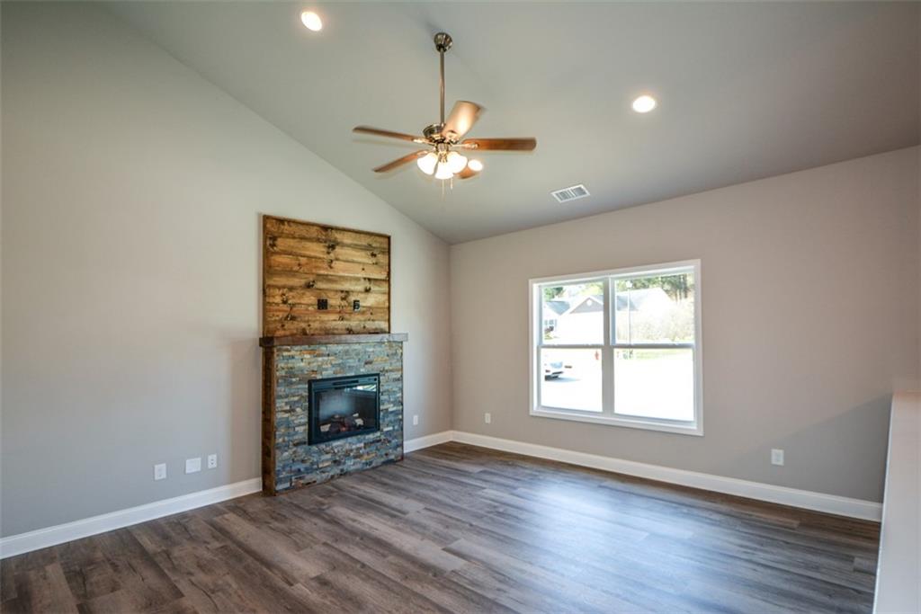 1816 Jessica Way Winder, GA 30680 - Photo 8 of 69