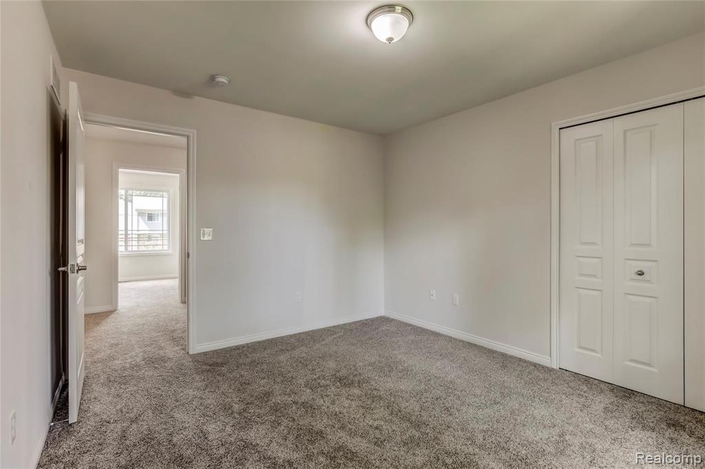 403 1st Street Rochester, MI 48307 - Photo 31 of 40