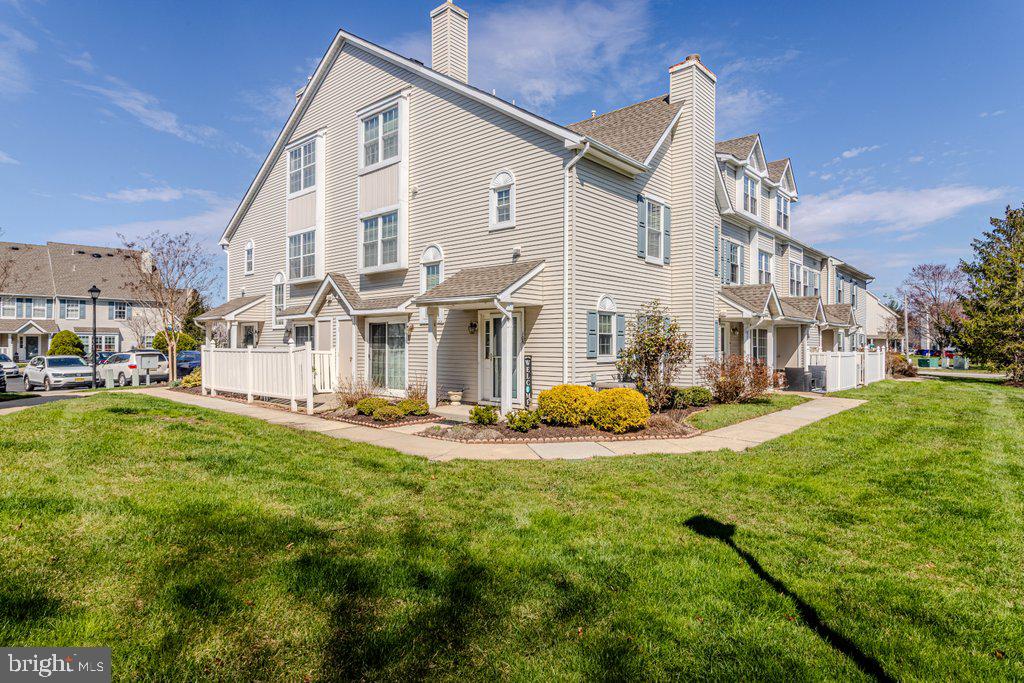 105 Wharton Road Mount Laurel, NJ 08054 - Photo 1 of 34