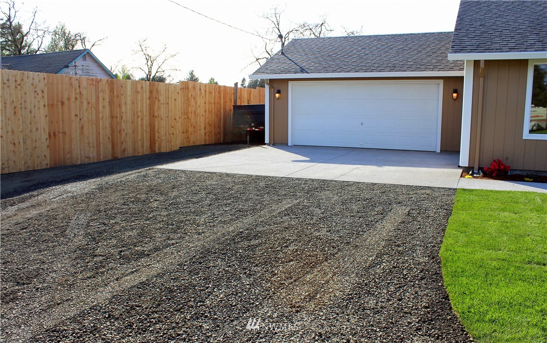 18435 Leon Street Southwest Rochester, WA 98579 - Photo 22 of 24