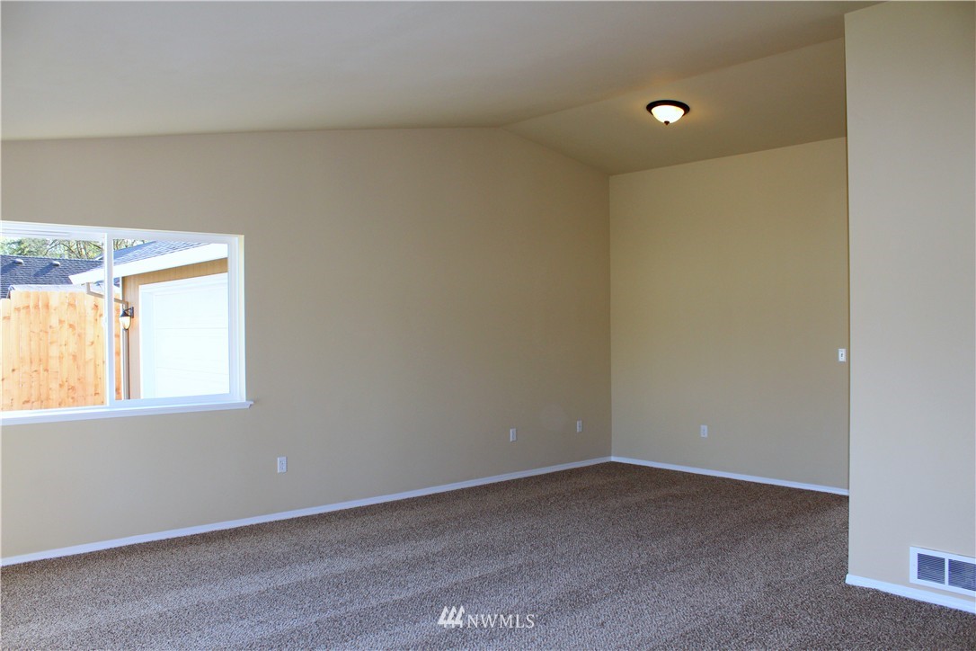 18435 Leon Street Southwest Rochester, WA 98579 - Photo 8 of 24