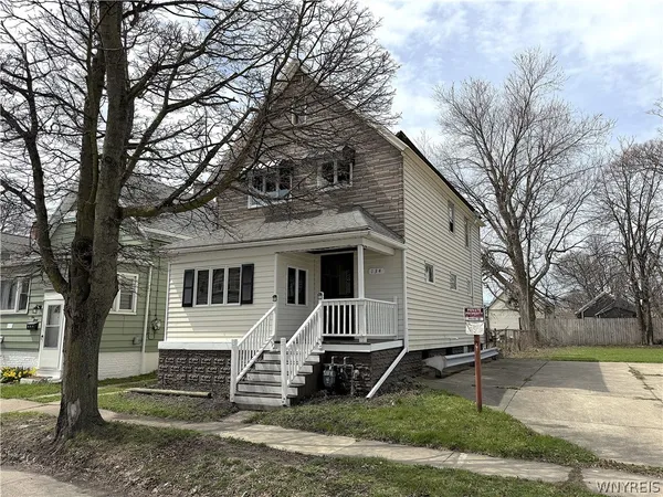 $179,900 | 134 Kelburn Street, Buffalo, NY 14206