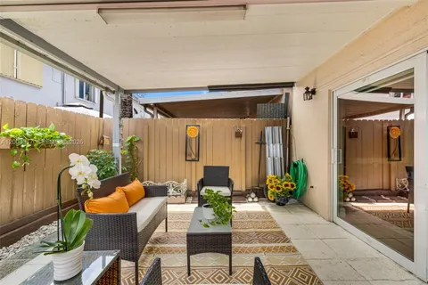 $328,000 | 8055 Northwest 8th Street, Unit 5, Miami, FL 33126