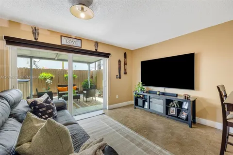 $328,000 | 8055 Northwest 8th Street, Unit 5, Miami, FL 33126