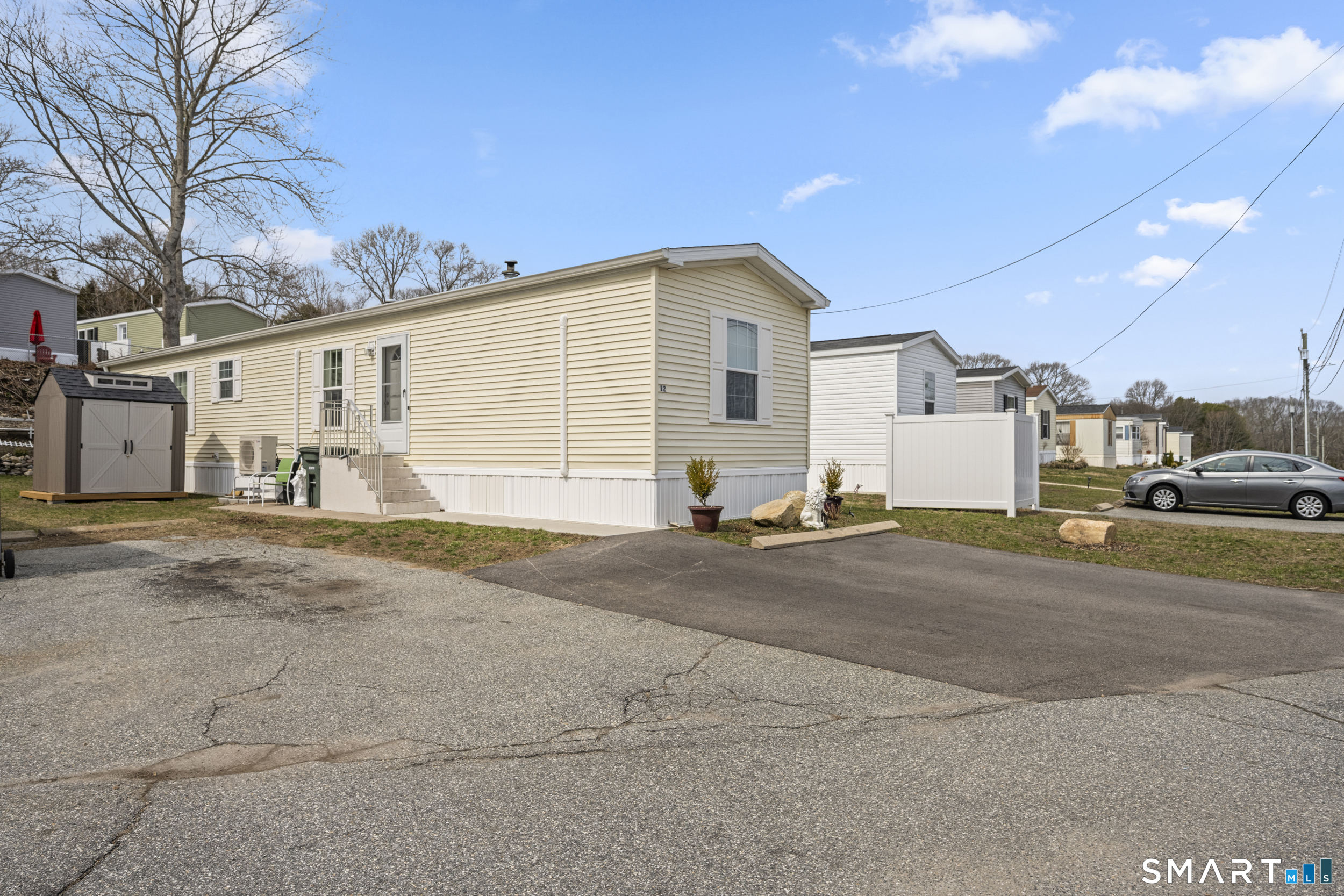 435 High Street Groton, CT 06355 - Photo 2 of 18